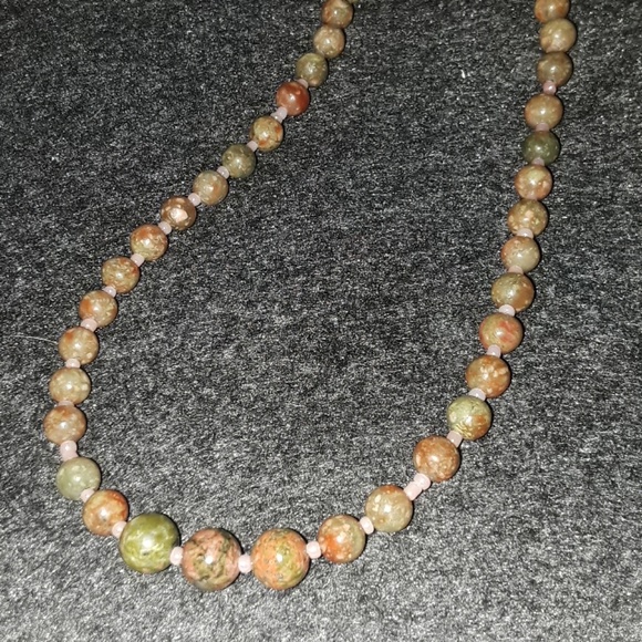 Unakite with peach seed beads, New 20" long,toggle - Picture 6 of 8